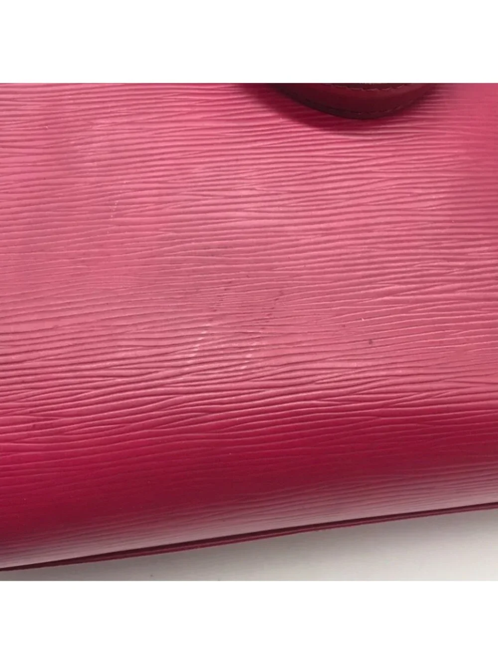 Louis Vuitton item status